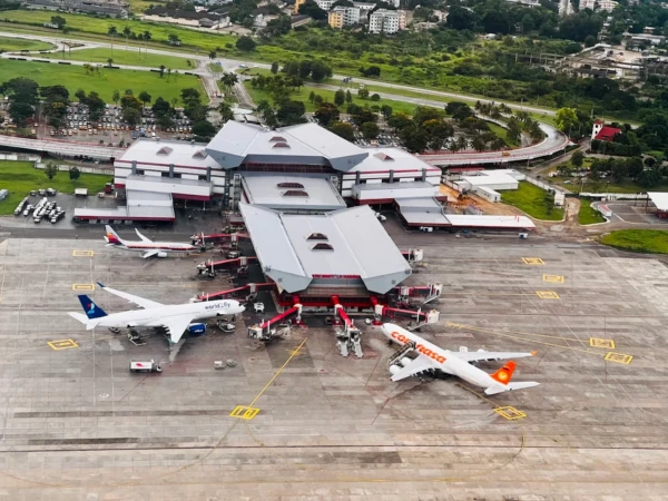 Vista aérea del Aeropuerto Internacional José Martí en La Habana