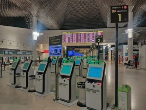 Área de check-in en el Aeropuerto de Lisboa