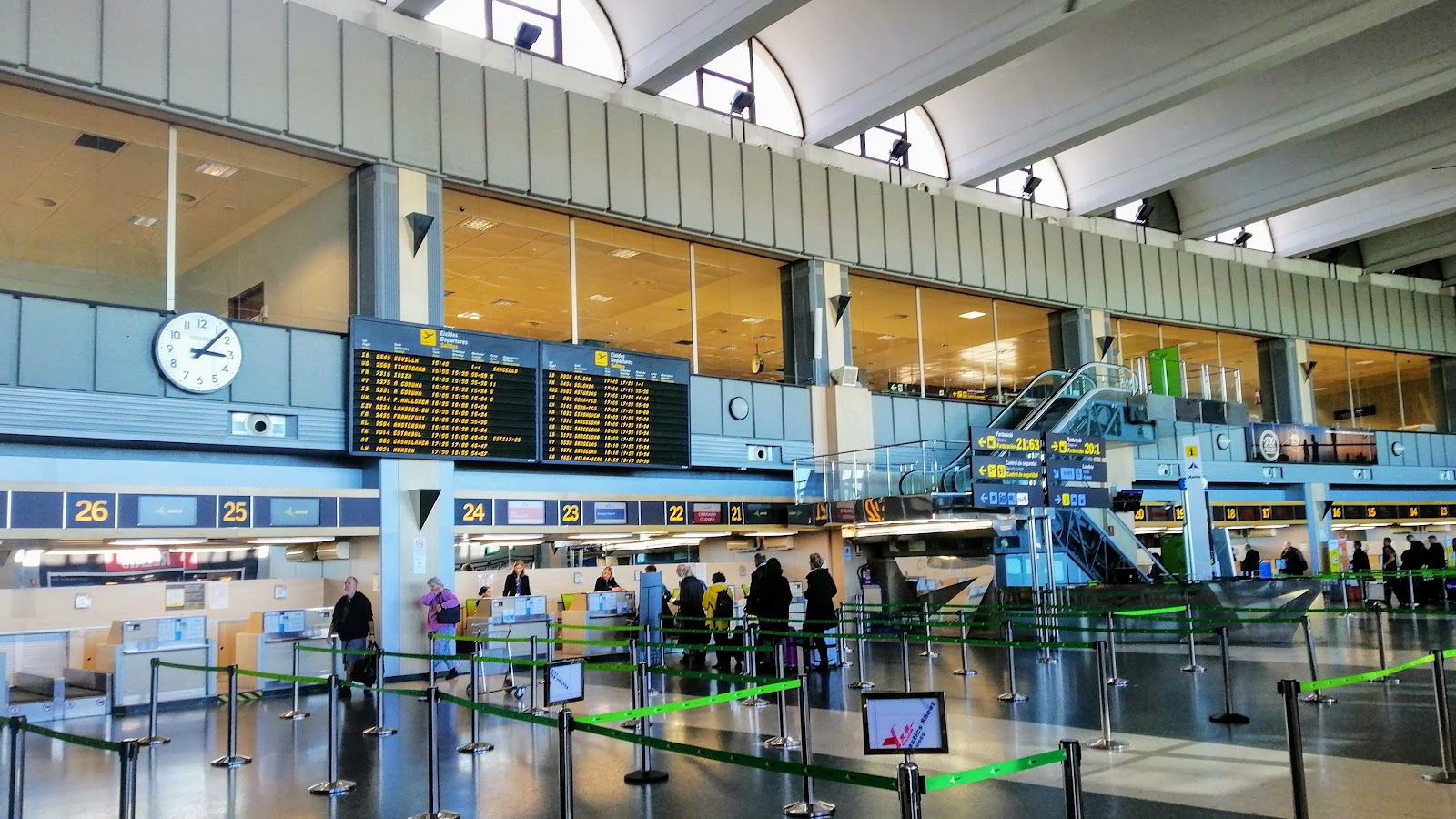 Zona de facturación en el Aeropuerto de Valencia