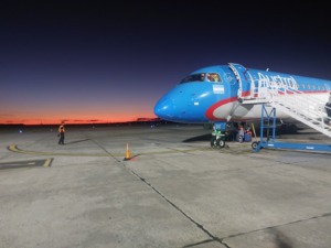 Avión de Austral Líneas Aéreas en el aeropuerto