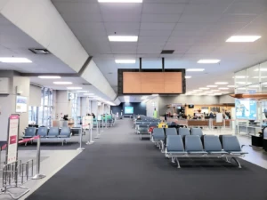 Dentro del Aeropuerto de Abbotsford, zona de espera