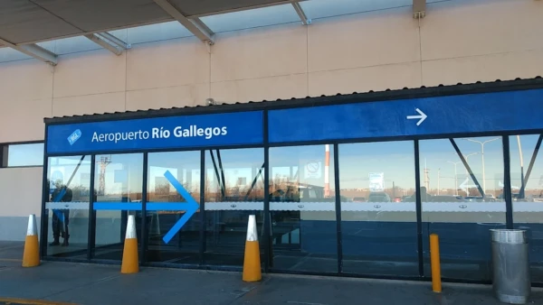 Entrada principal del Aeropuerto de Río Gallegos