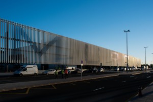 Fachada del Aeropuerto Internacional Región de Murcia (RMU)