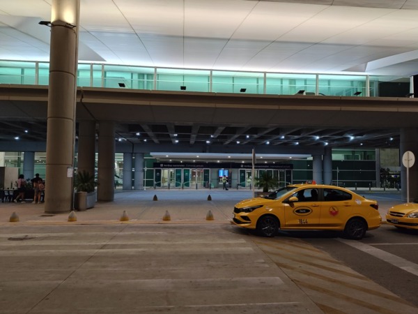 Taxis en el Aeropuerto Internacional de Córdoba, Argentina