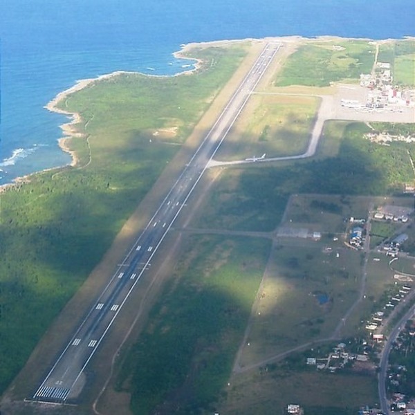 Vista aérea del aeropuerto Gregorio Luperón en Puerto Plata