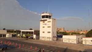 Vista de la torre de control del aeropuerto