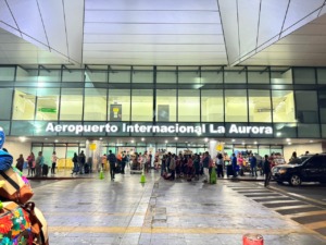 Llegada al Aeropuerto Internacional La Aurora, Ciudad de Guatemala