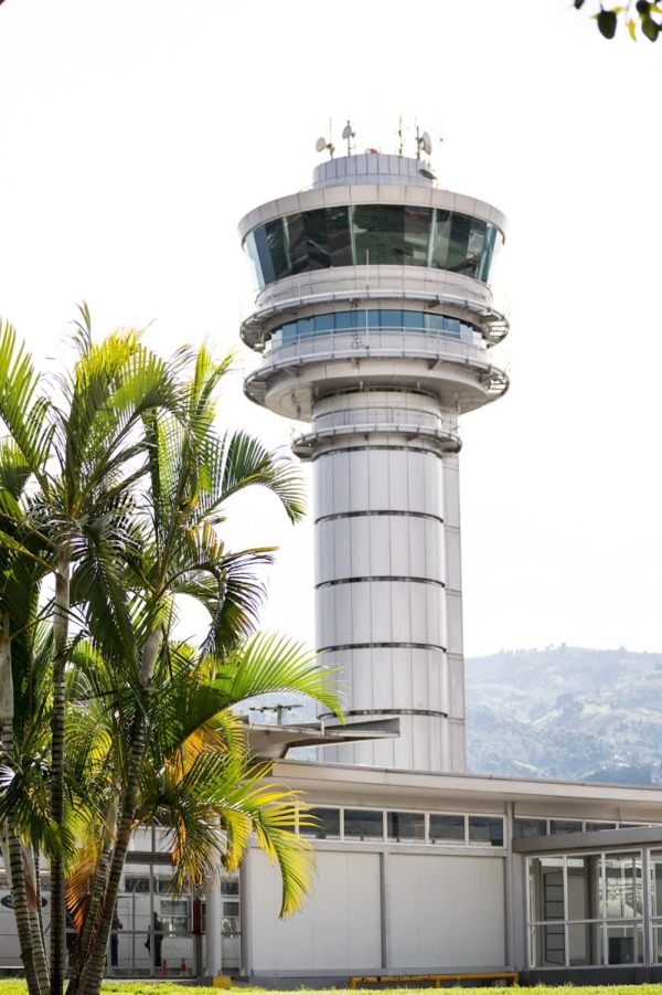 Torre de control del aeropuerto Olaya Herrera, Medellín