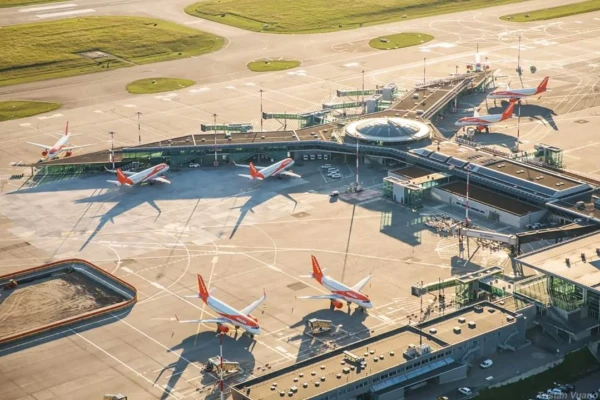 Vista aérea del aeropuerto de Basilea-Mulhouse-Friburgo