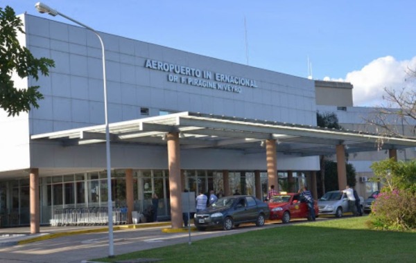 Aeropuerto Internacional Doctor Fernando Piragine Niveyro, Corrientes, Argentina