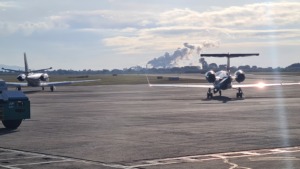 Aviones en la pista del Aeropuerto de Tucumán