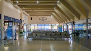 Interior del Aeropuerto General Justo José de Urquiza
