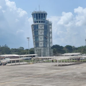 Torre de control del aeropuerto Perales de Ibagué