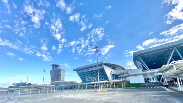 Vista exterior del Aeropuerto Perales de Ibagué