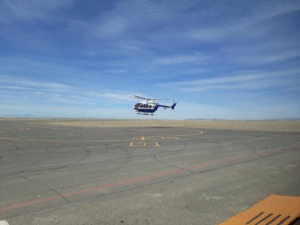 Helicóptero en el Aeropuerto de Malargüe, Mendoza