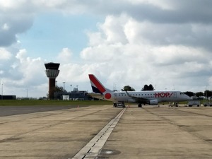 Avión HOP! en el Aeropuerto de Lille – Lesquin