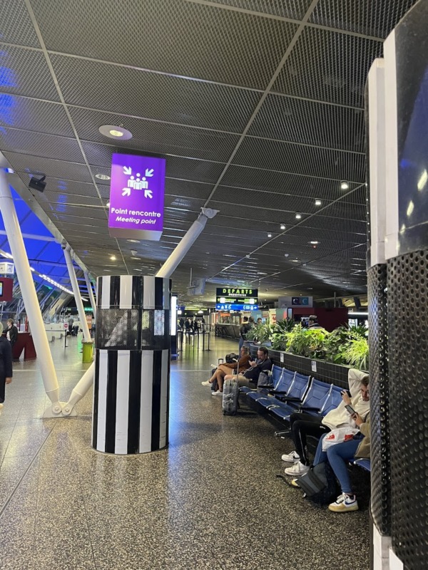 Sala de espera en el Aeropuerto de Lille – Lesquin