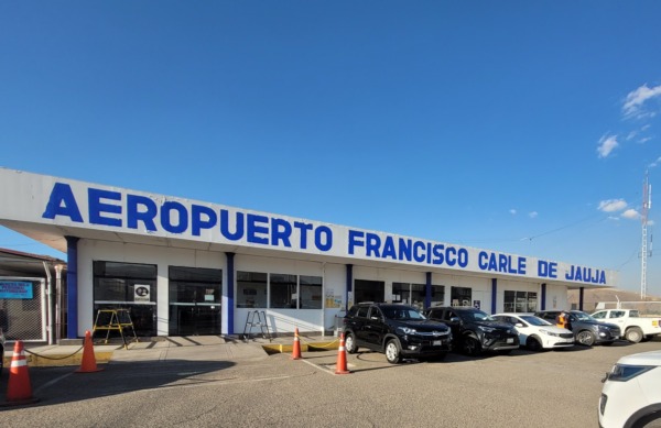 Fachada del Aeropuerto Francisco Carle de Jauja, Perú
