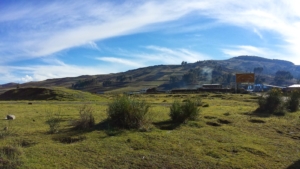 Paisaje cerca del Aeropuerto de Andahuaylas, Perú