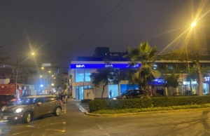 BBVA – Av Ricardo Palma 296