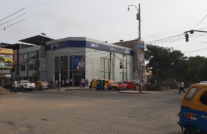 BBVA Valle Sharon (Ex Canevaro) – Av. Víctor Castro Iglesias 790