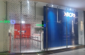 Oficina BCP – Mall Del Sur – R2W9+543