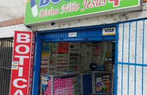 Botica divino niño jesus – Urbanización La Caldera