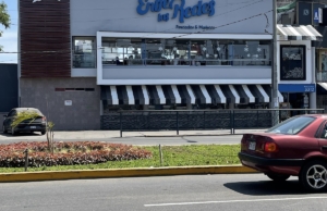 Entre Las Redes Cevichería – Av. Benavides 3312