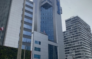 BanBif – Av Rivera Navarrete 600