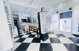 Lentes & Lentes Opticas – C. Las Caobas 178