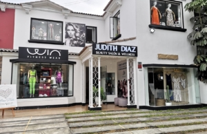 Judith Díaz Beauty Salón – Av. Santa Cruz 1068