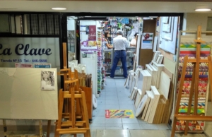 La Clave – Calle Alcanfores 290