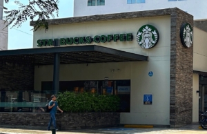 Starbucks – Av. José Pardo 297