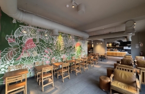 Starbucks – Av. Oscar R. Benavides