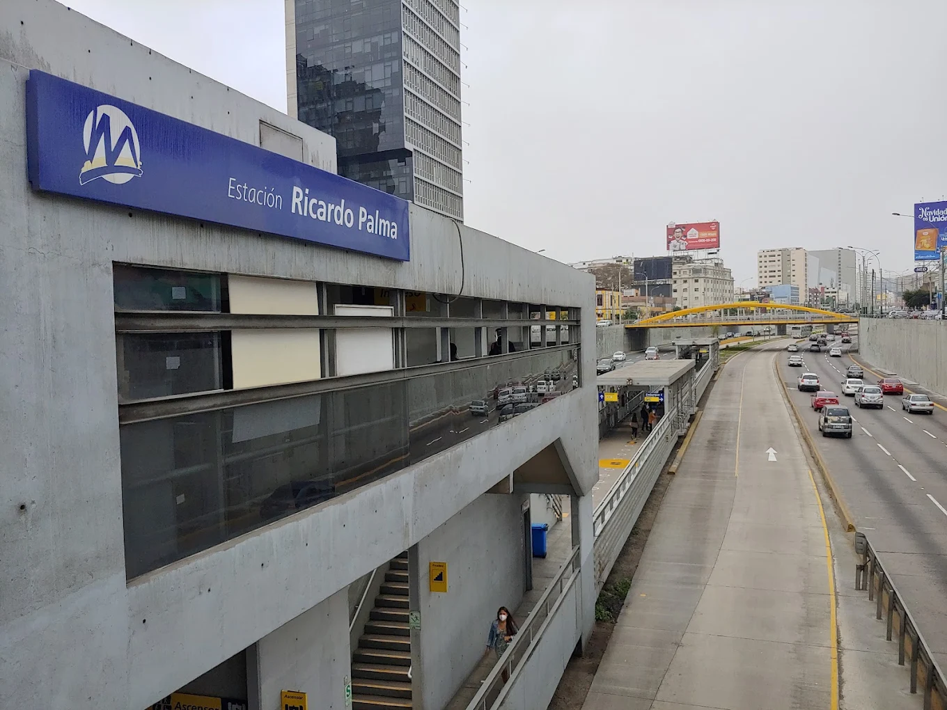Acceso a la estación Ricardo Palma del Metropolitano