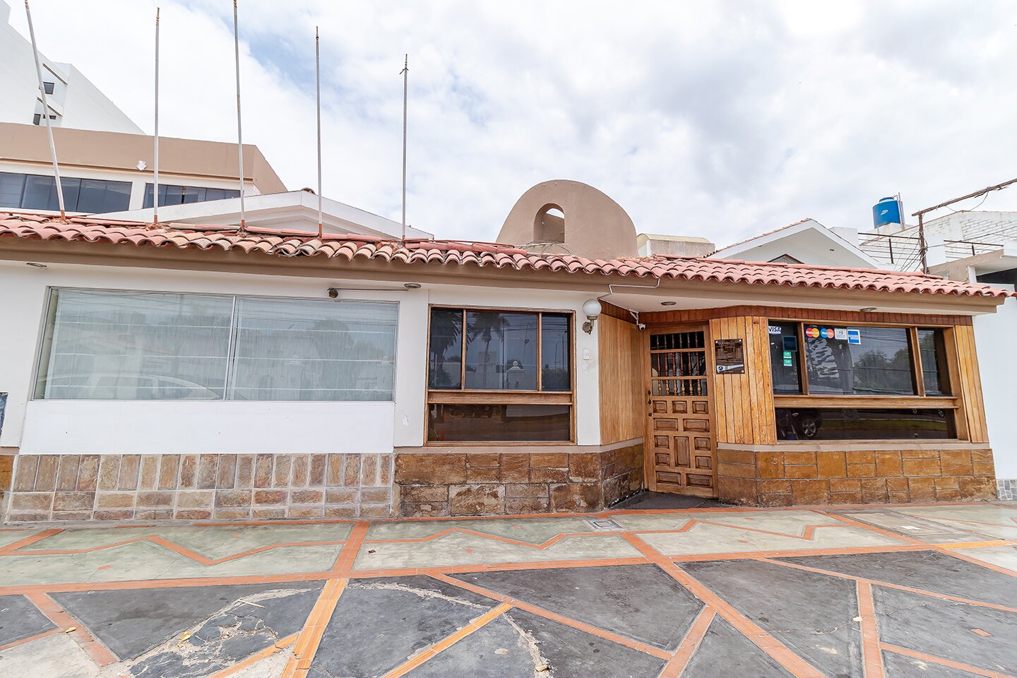 Fachada Hotel Country Trujillo