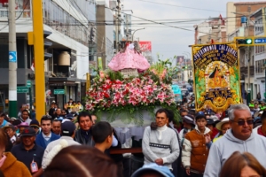 Sapallanga 2025: Procesión Virgen de Cocharcas