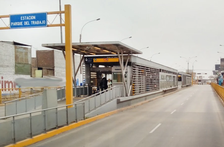 Acceso al Metropolitano: Estación Parque del Trabajo
