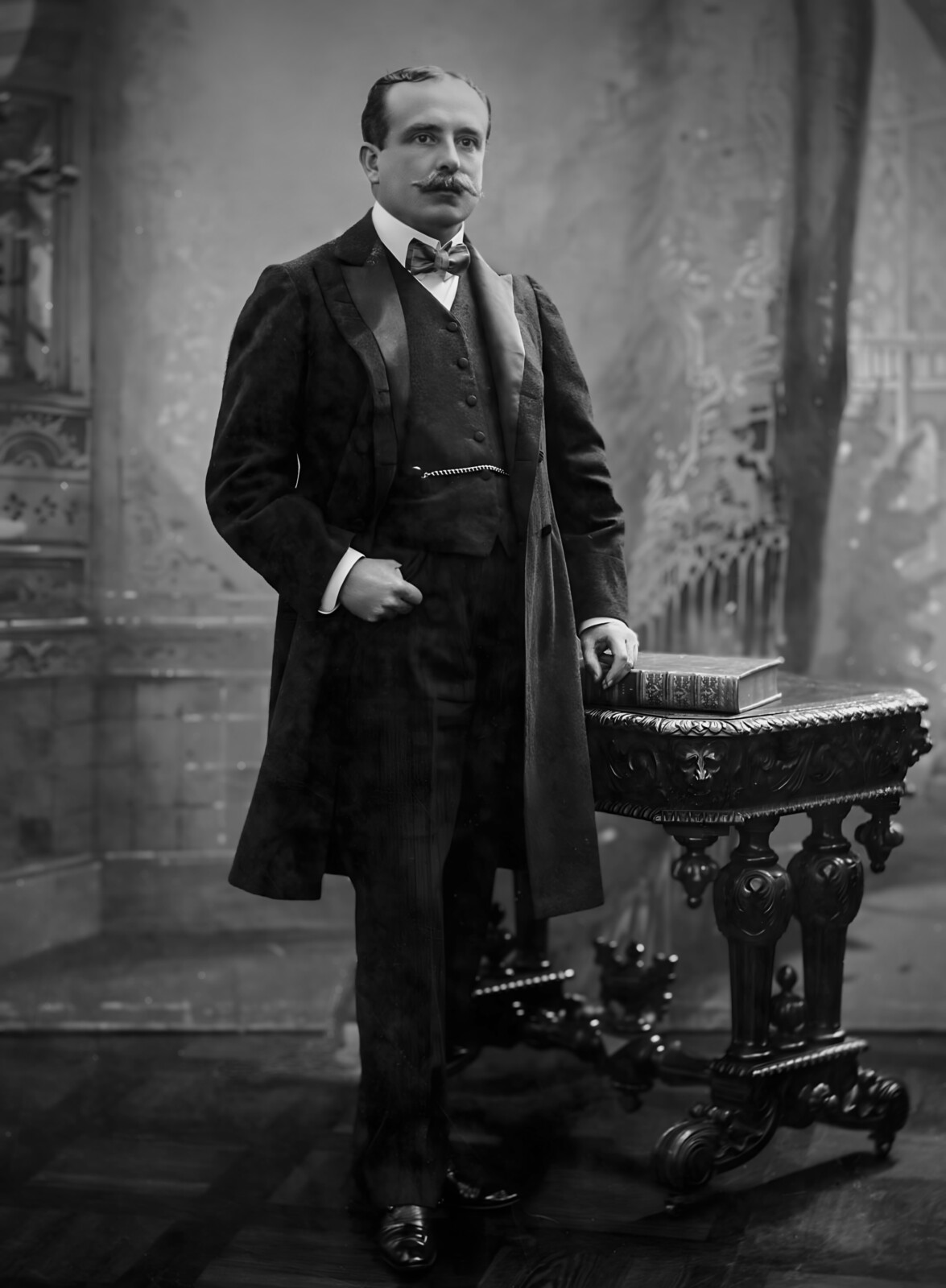 Elegancia y porte: un retrato clásico