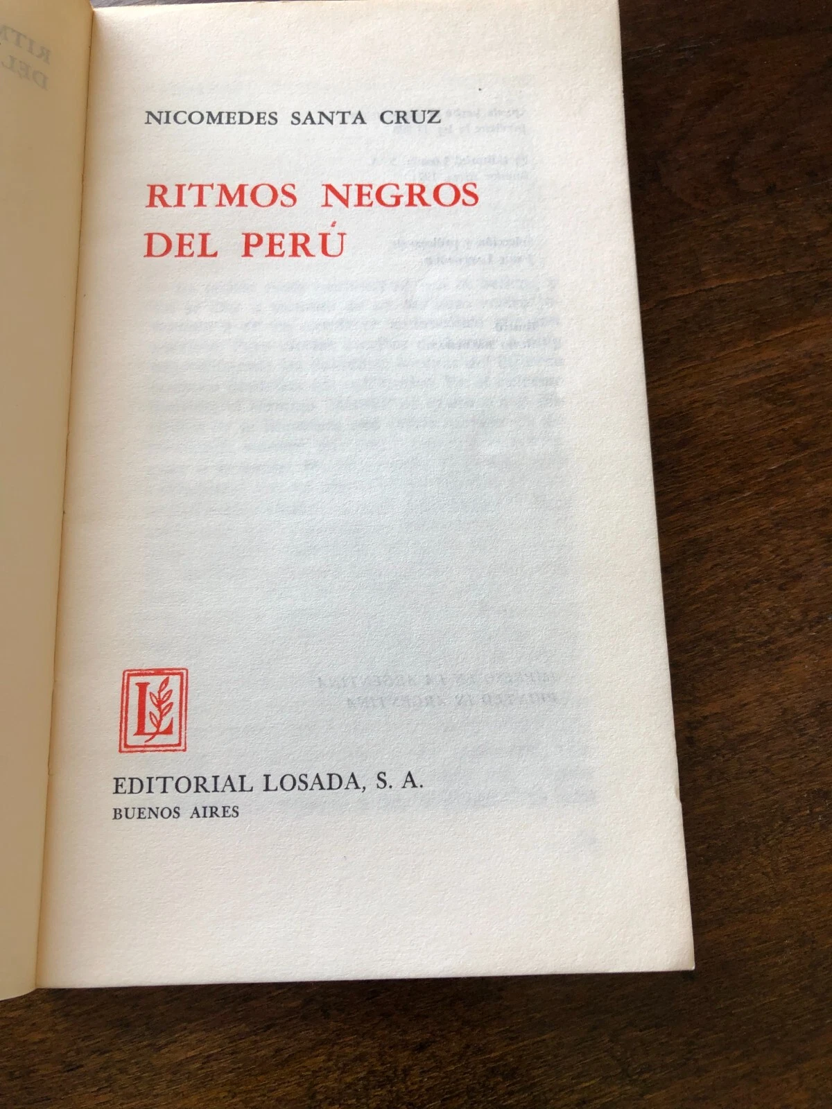 Explorando la música afroperuana: Un libro de Nicomedes…