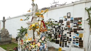 Visitando un cementerio: recuerdos y arte funerario
