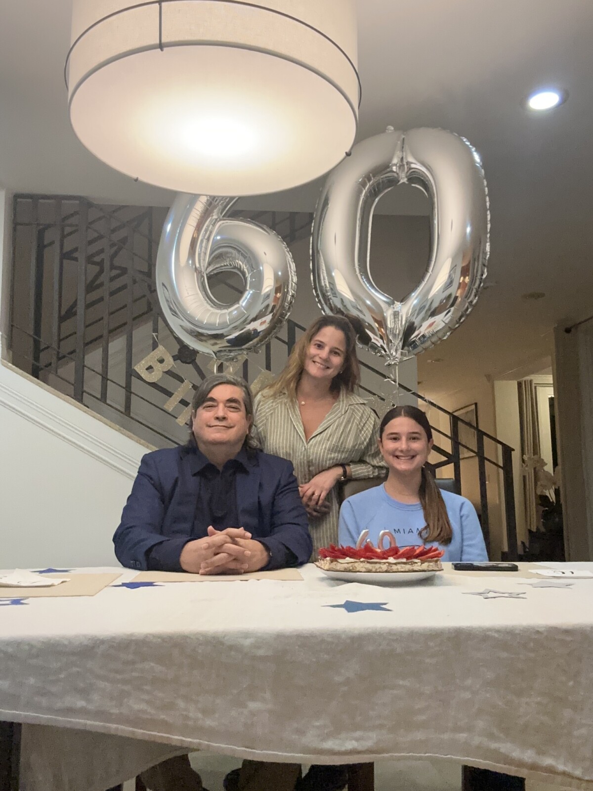 Celebración familiar: Jaime Bayly cumple sesenta años