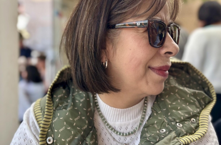 Patricia Panato Rosado: elegancia casual en un día soleado