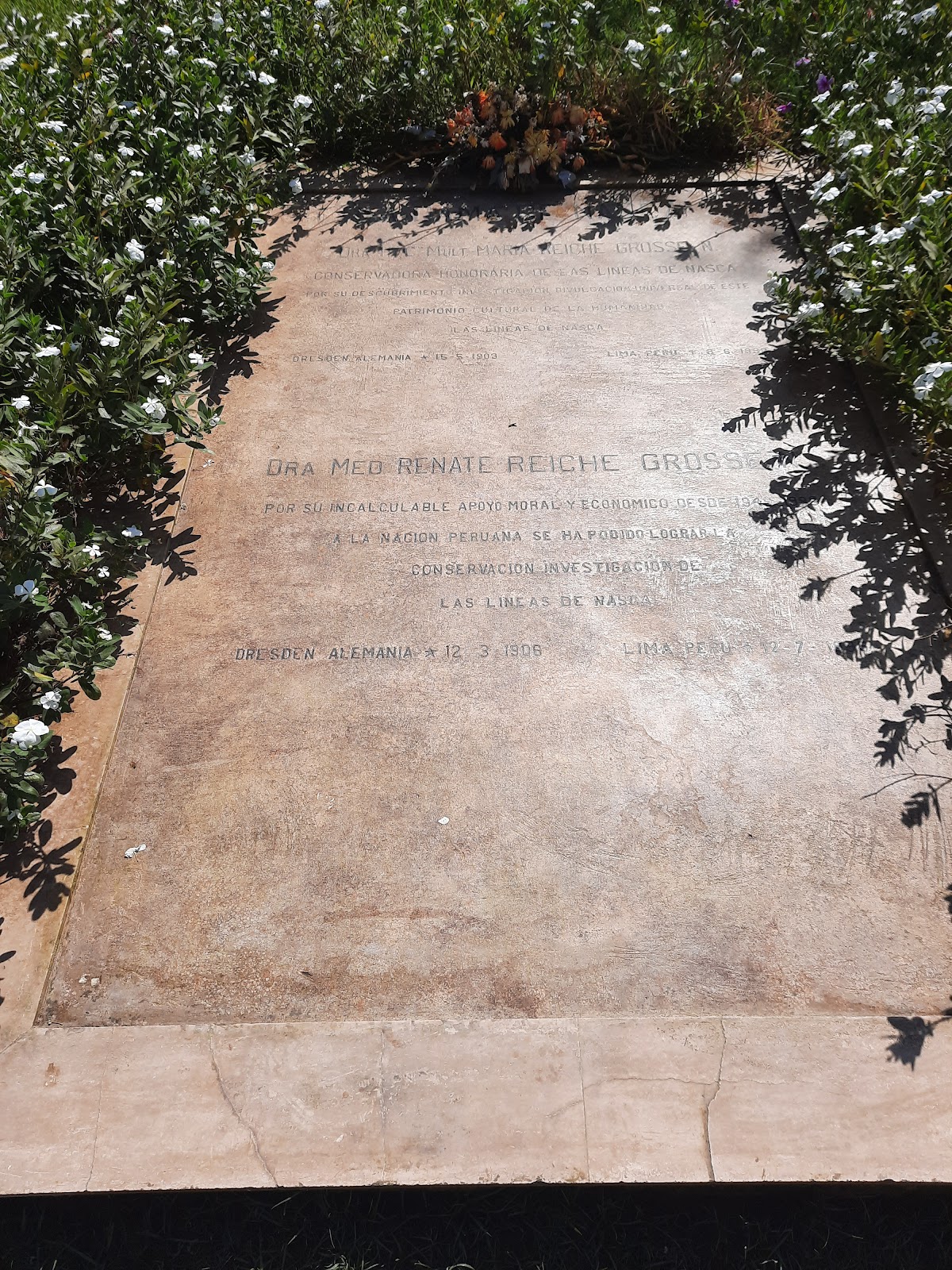 Tumba de María Reiche en el Museo de Nazca, Perú